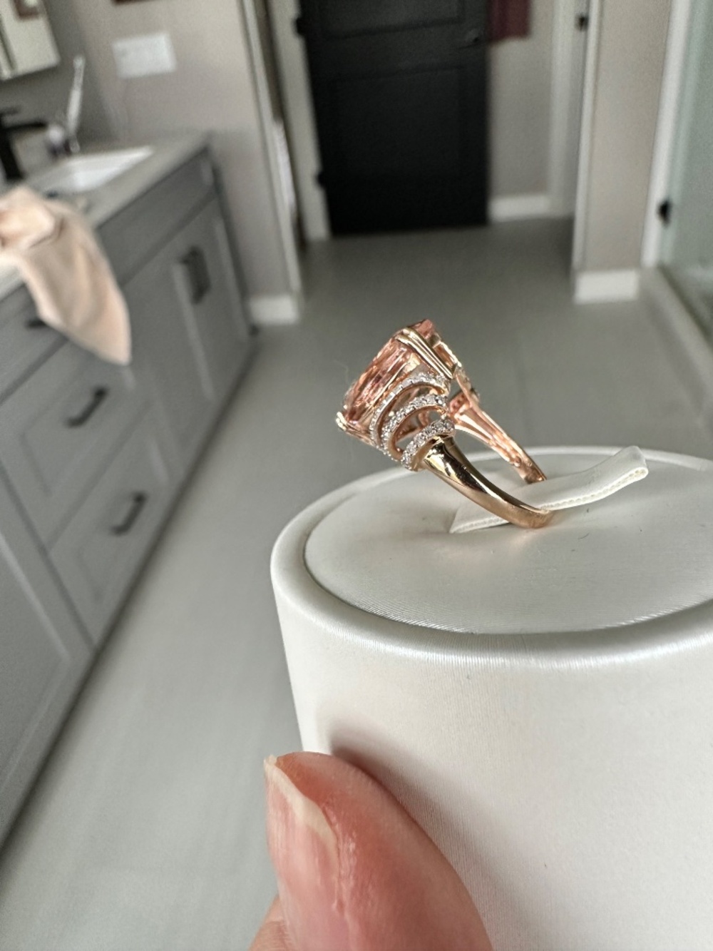 👑 STATEMENT 10k Rose Gold Morganite & Diamond Ring 💍 ✨ Size 5 - Picture 5 of 15